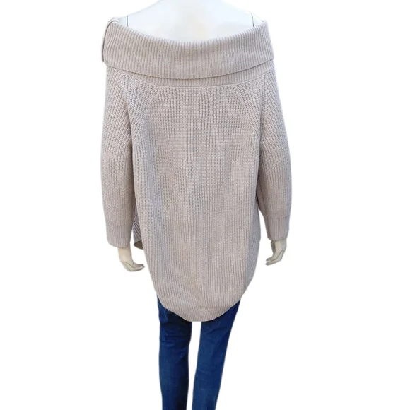 8275....Women's Off-Shoulder Cream Sweater Size XL/TG - Picture 5 of 6